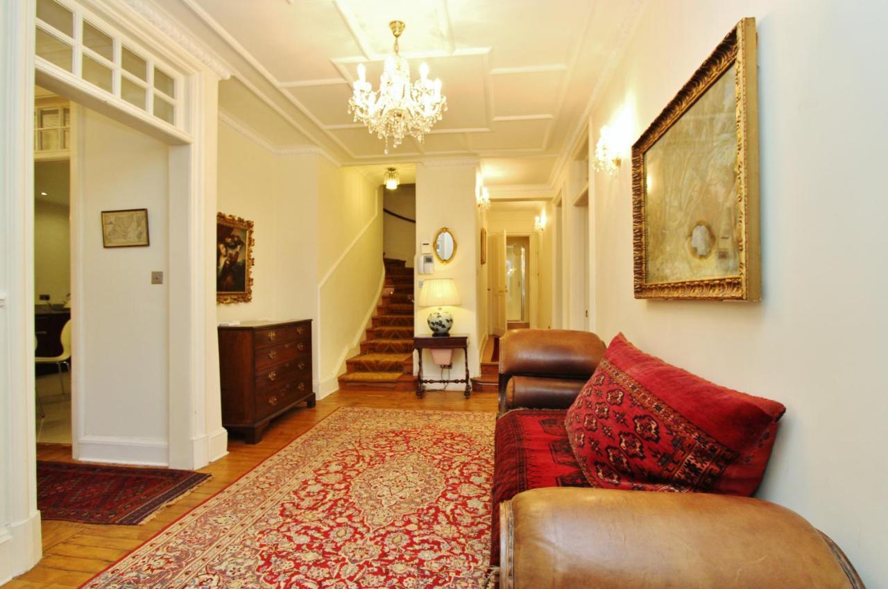 Elegant 3-Bedroom Ramsay Garden Apartment In Edinburgh City Centre Ngoại thất bức ảnh